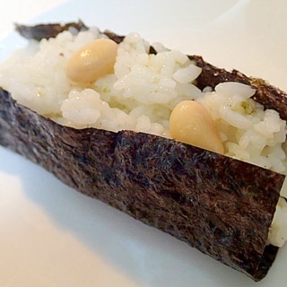 玄米香る　大豆入り折り寿司♬